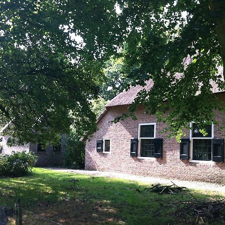 Aan De Dwarsweg Hotel Uffelte Kültér fotó