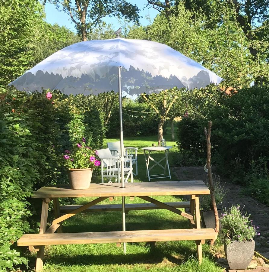 Aan De Dwarsweg Hotel Uffelte Kültér fotó