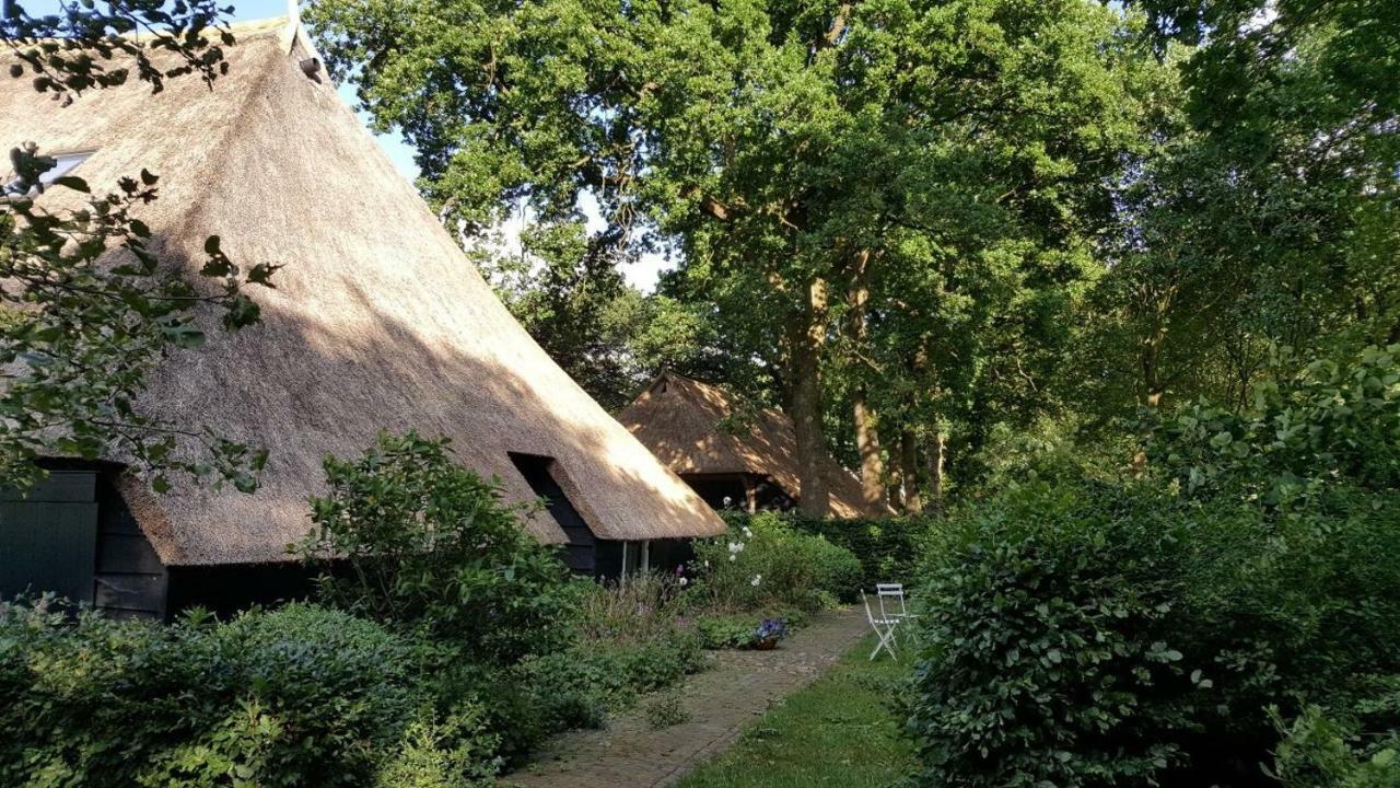Aan De Dwarsweg Hotel Uffelte Kültér fotó